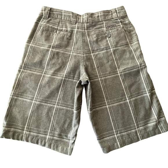🔥🩶O’Neill size 30 gray plaid flannel like shorts - great for golf 10.5” inseam - Picture 2 of 9